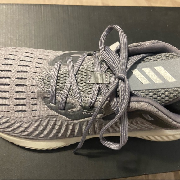 Adidas Alphabounce - Picture 2 of 5